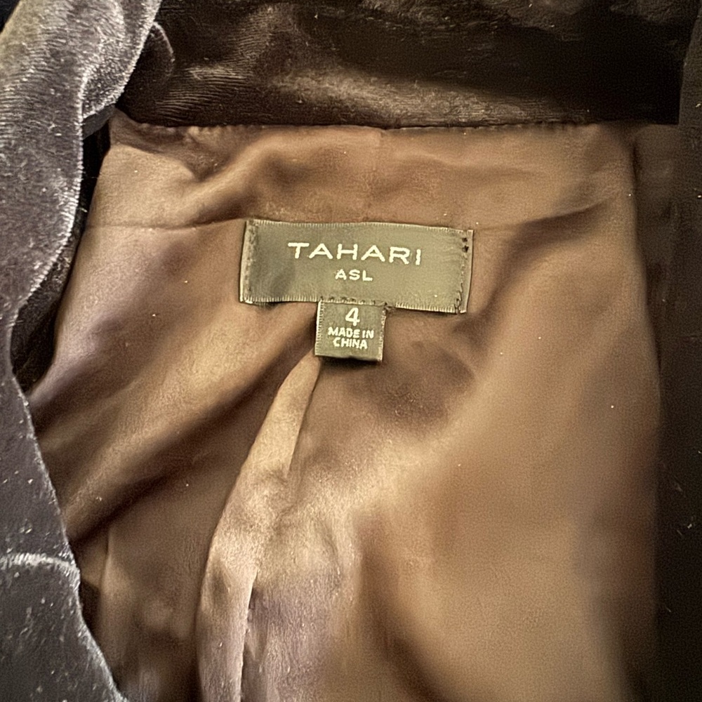 Black Velvet Tie-Waist Smoking Jacket - Tahari - Picture 4 of 4
